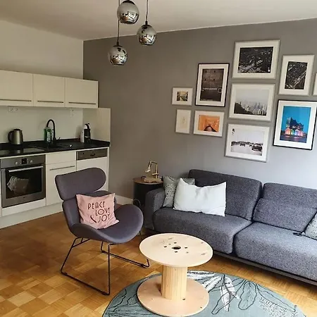 Mit Terrasse 500m Zum Strand, Gemuetlich, Renoviert Апартаменты *