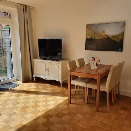 Mit Terrasse 500m Zum Strand, Gemütlich, Renoviert *