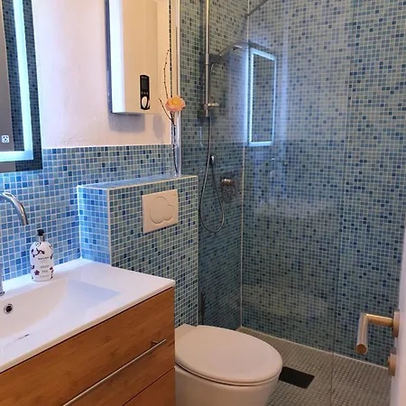 Mit Terrasse 500m Zum Strand, Gemuetlich, Renoviert Апартаменты